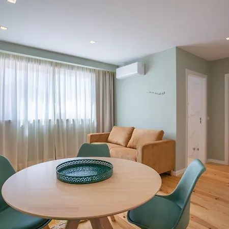 Ajuda Luxury Appartments شقة